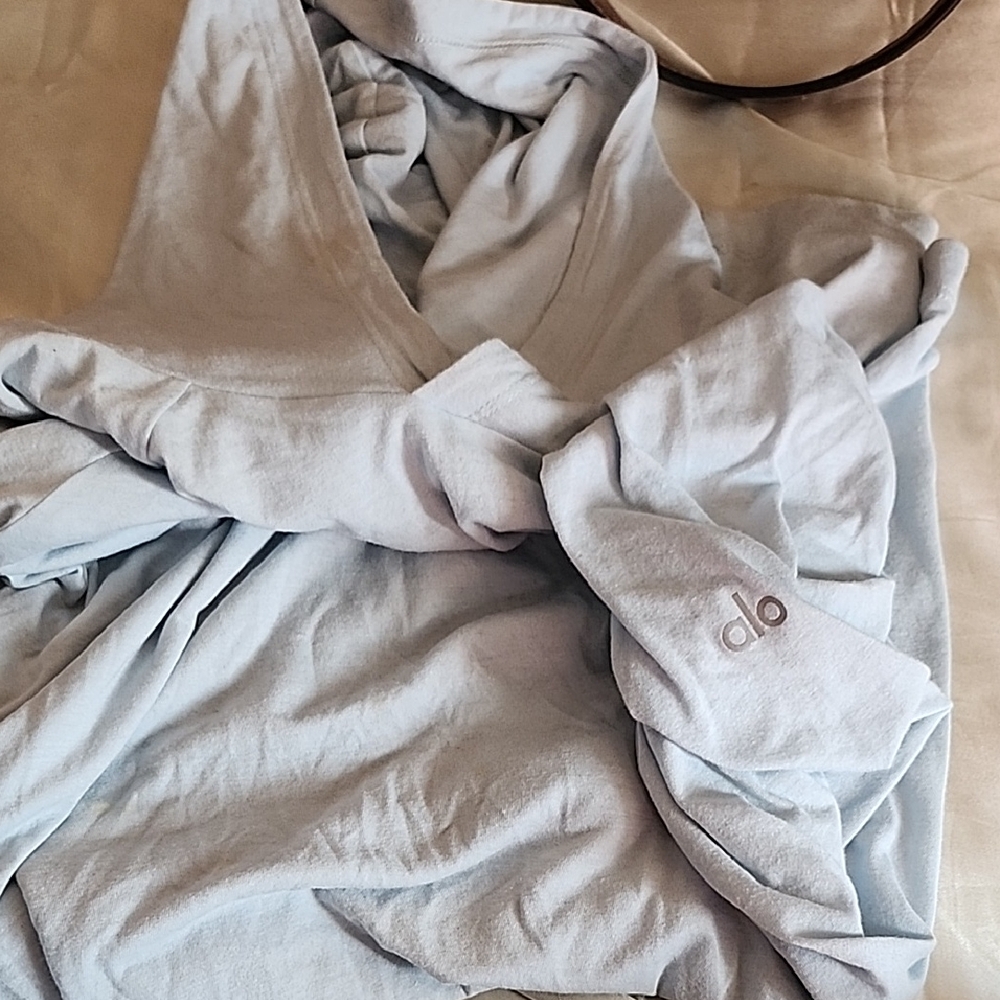 ALO Yoga Light Blue Long Sleeve Top